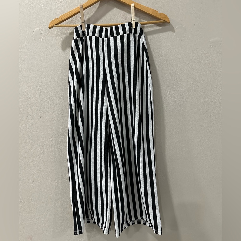 Striped Capri Pants